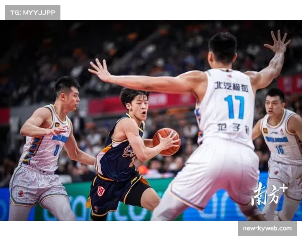 京粤双雄并驾齐驱 CBA常规赛榜首争夺渐入白热化